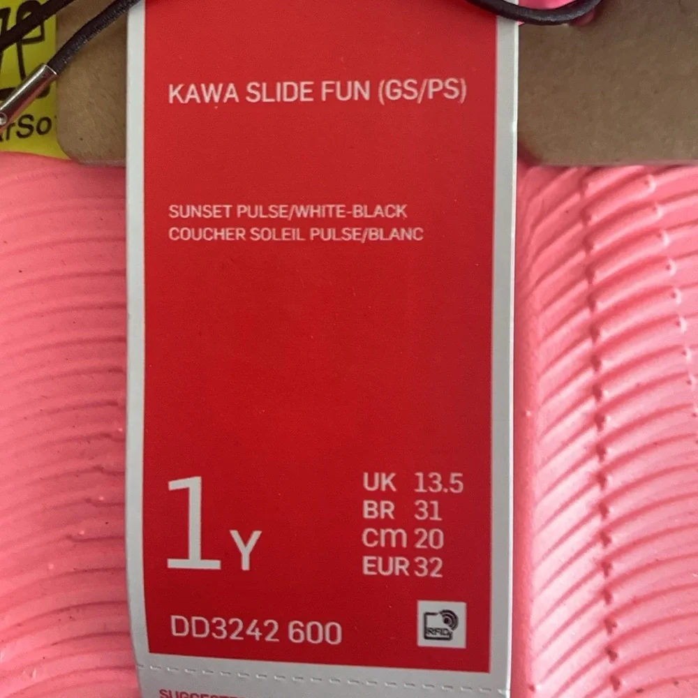 Nike slides